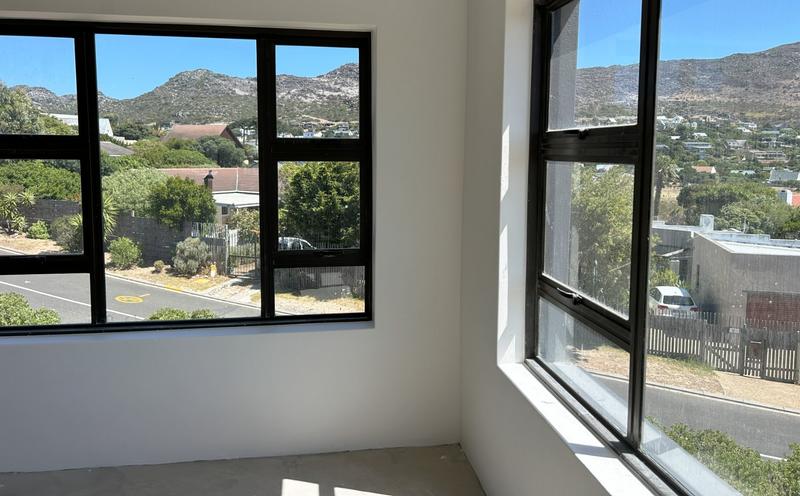 5 Bedroom Property for Sale in Capri Western Cape